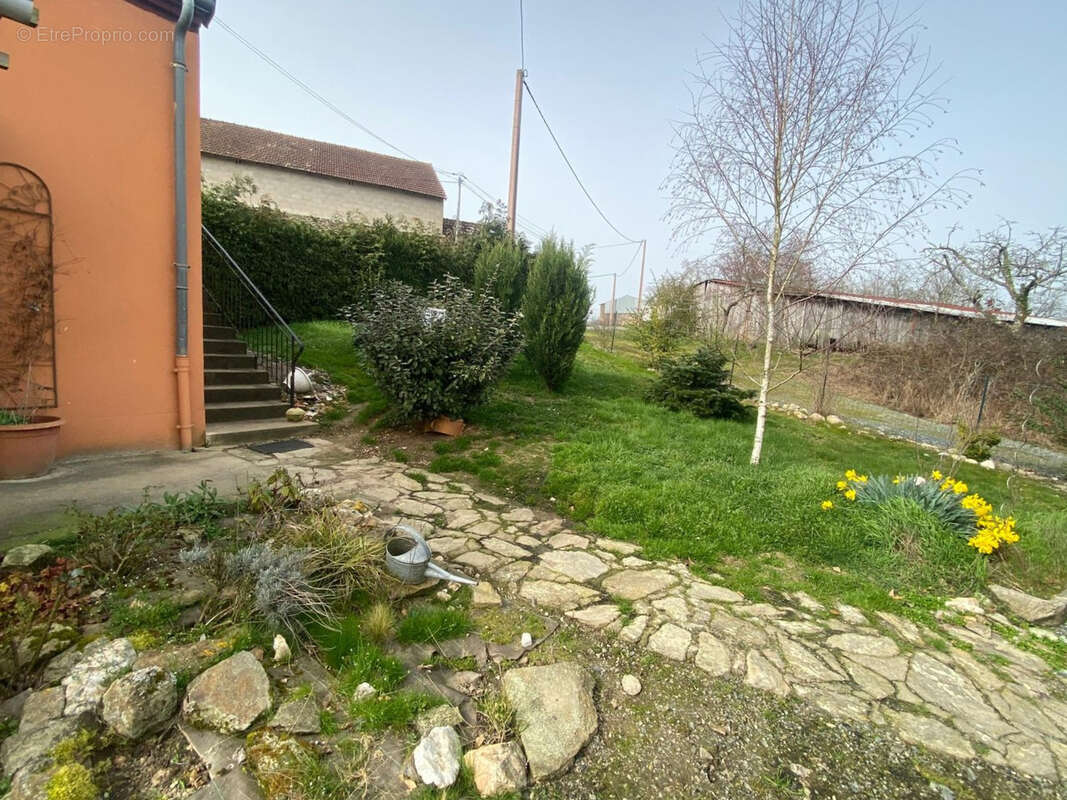 Autre à LINARD