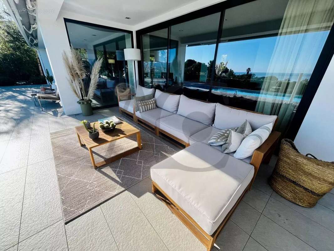 Maison à VILLENEUVE-LOUBET