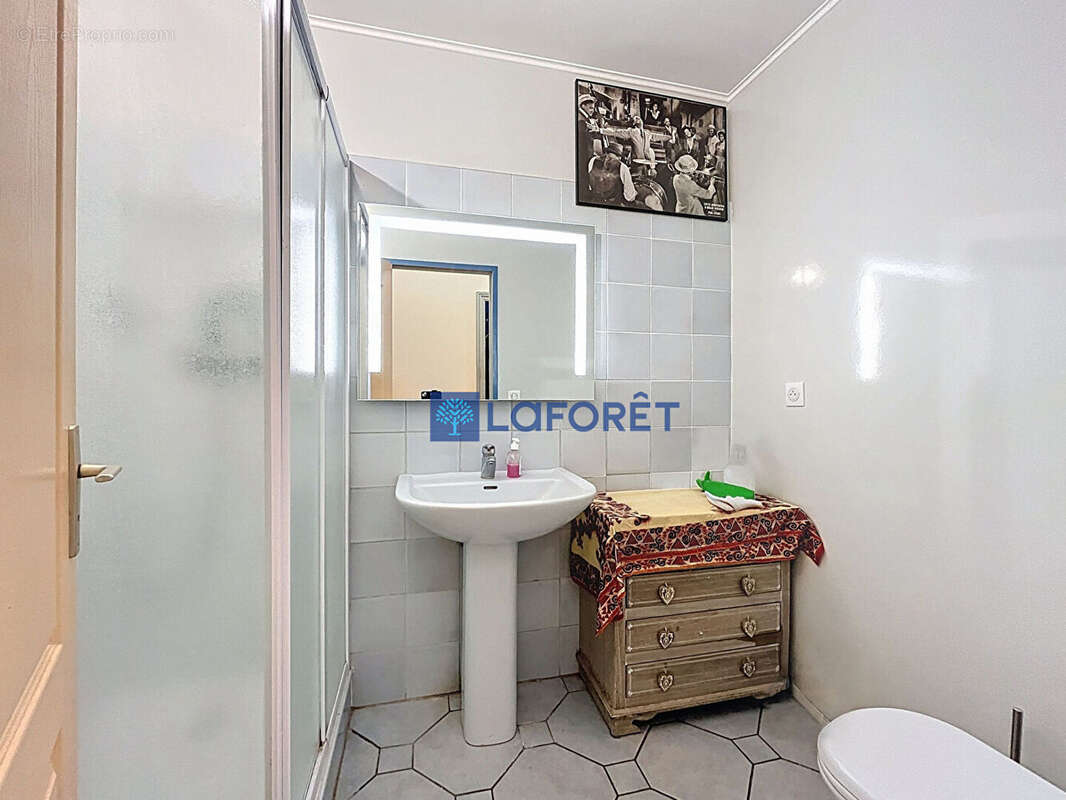 Maison à SAINT-PIERRE-DU-PERRAY