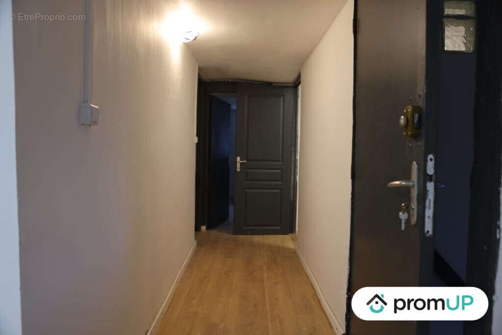 Appartement à VILLENEUVE-L&#039;ARCHEVEQUE