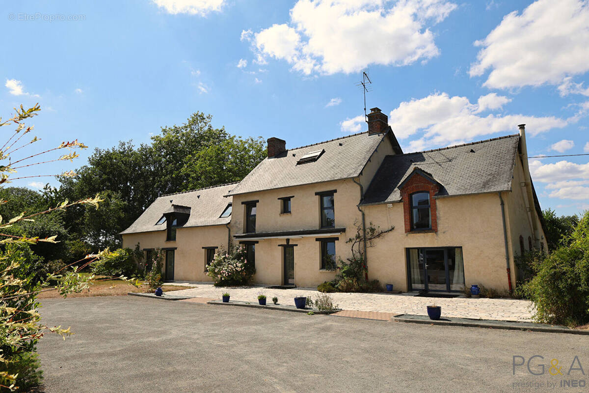 Maison à DOMLOUP