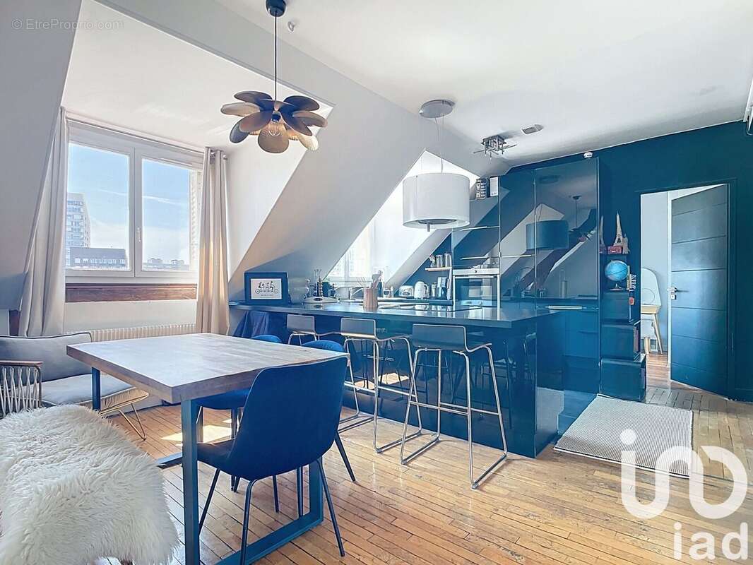 Photo 4 - Appartement à COURBEVOIE