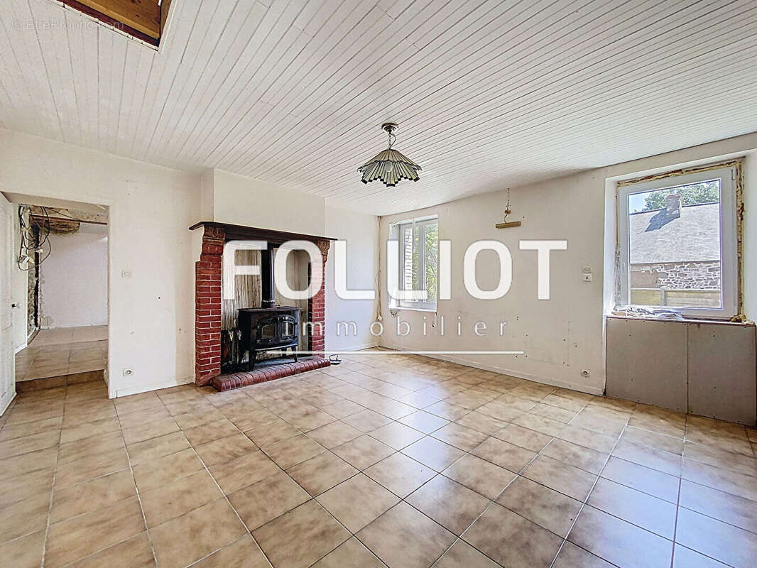 Maison à FIERVILLE-LES-MINES