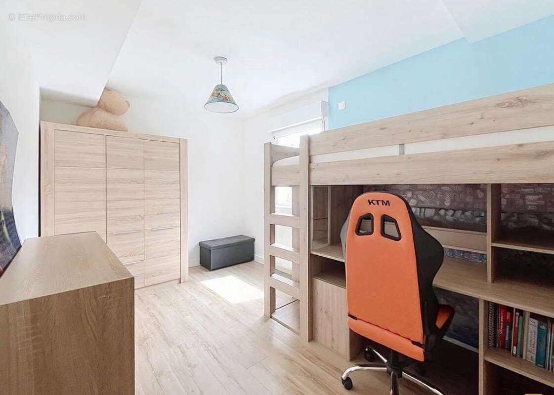 DOUSSARD - Appartement T4 lumineux avec jardin - photo 7
