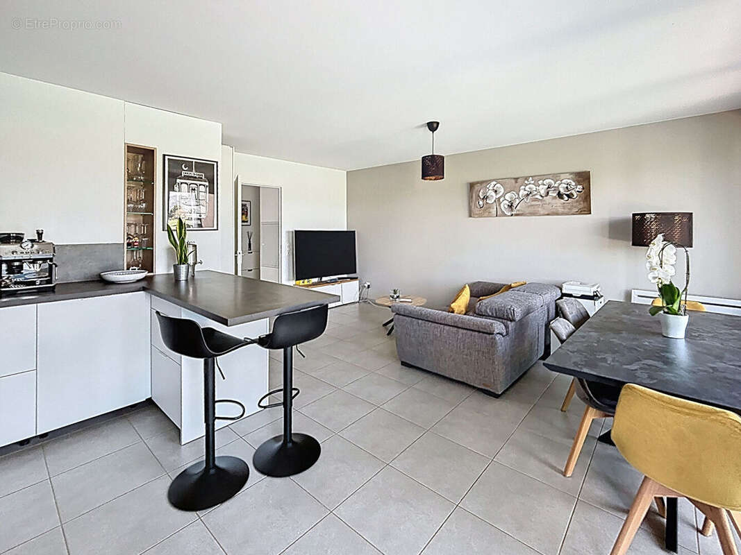 Appartement T3 de 2020, 64,5 m2, terrasse, garage et parking - photo 4