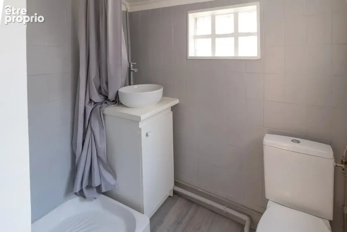 Petite maison pleine de potentiel – Ancien cabanon de pêcheur – Secteur Lapin Blanc - photo 4