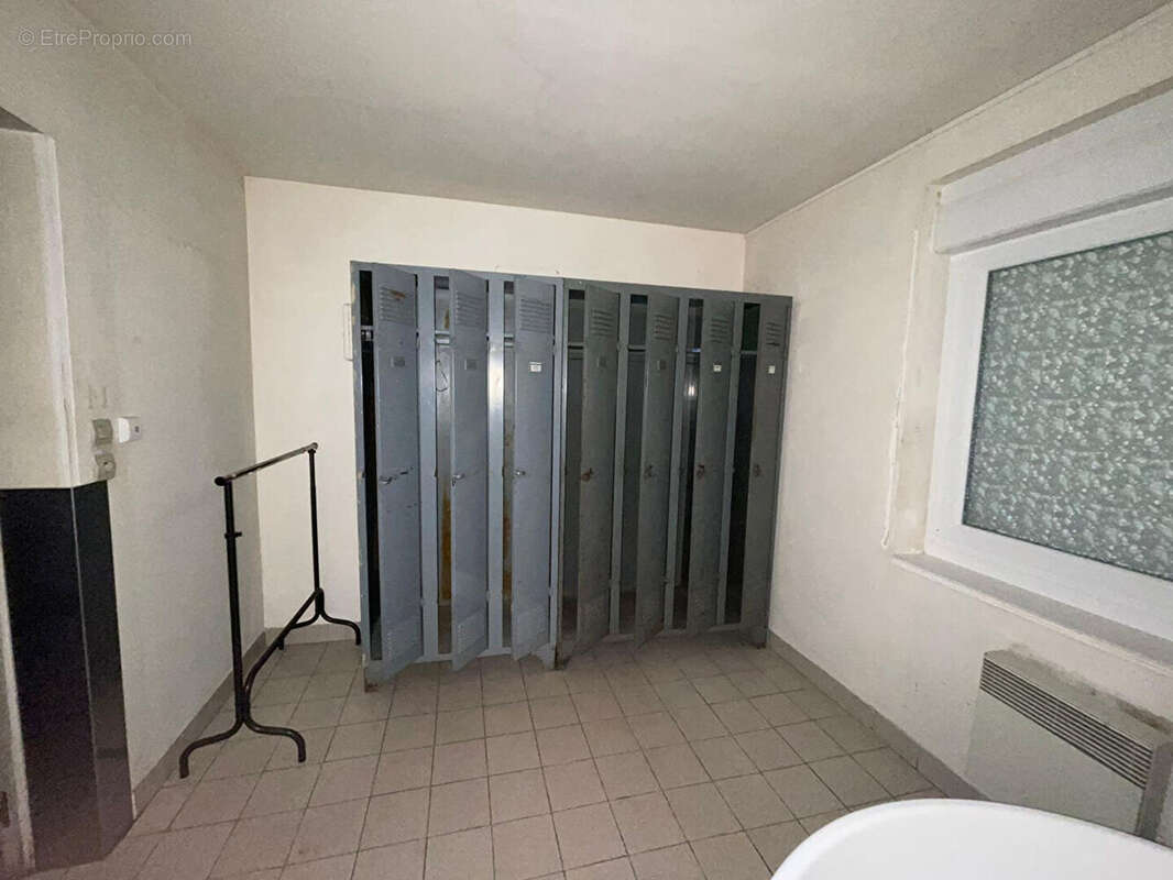 Commerce à L&#039;AIGLE