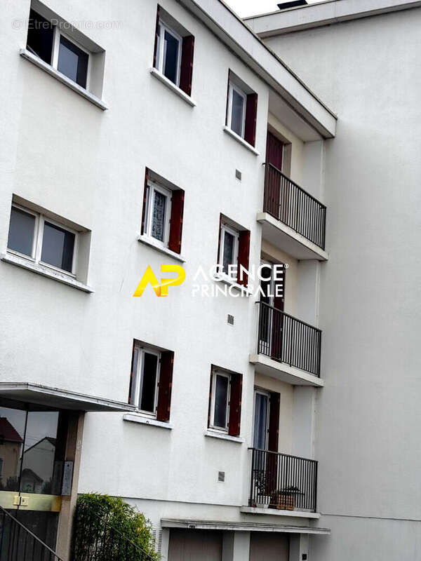 Sartrouville - Appartement 3 pièces, 2 chambres 63.65 m2 avec parking, balcon et cave - photo 10