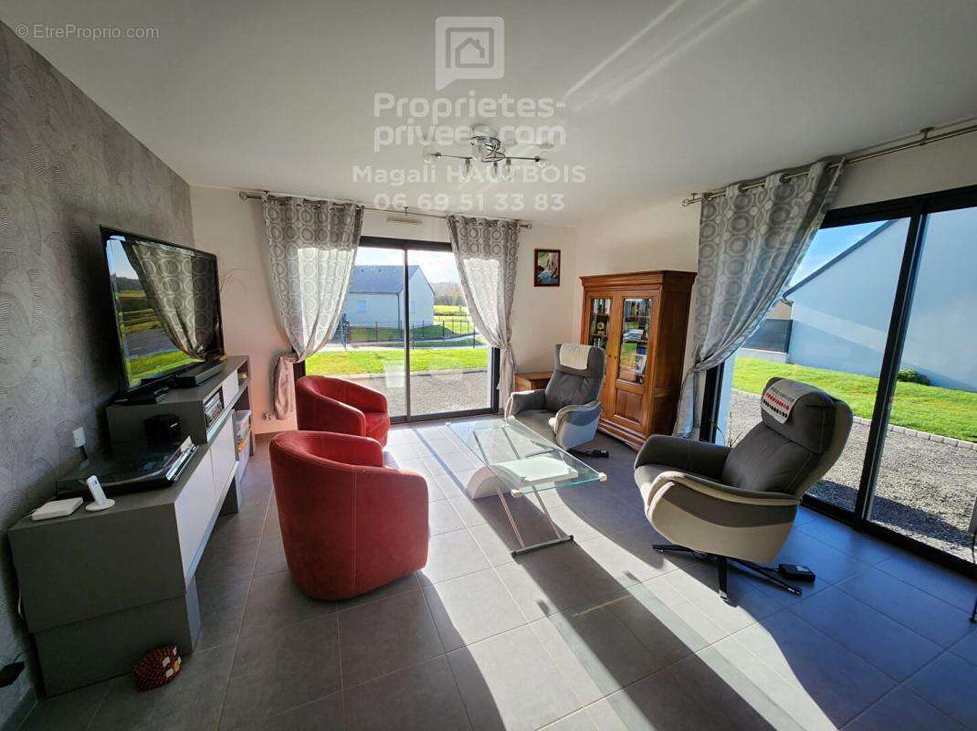 Maison à SAINT-HILAIRE-DU-HARCOUET