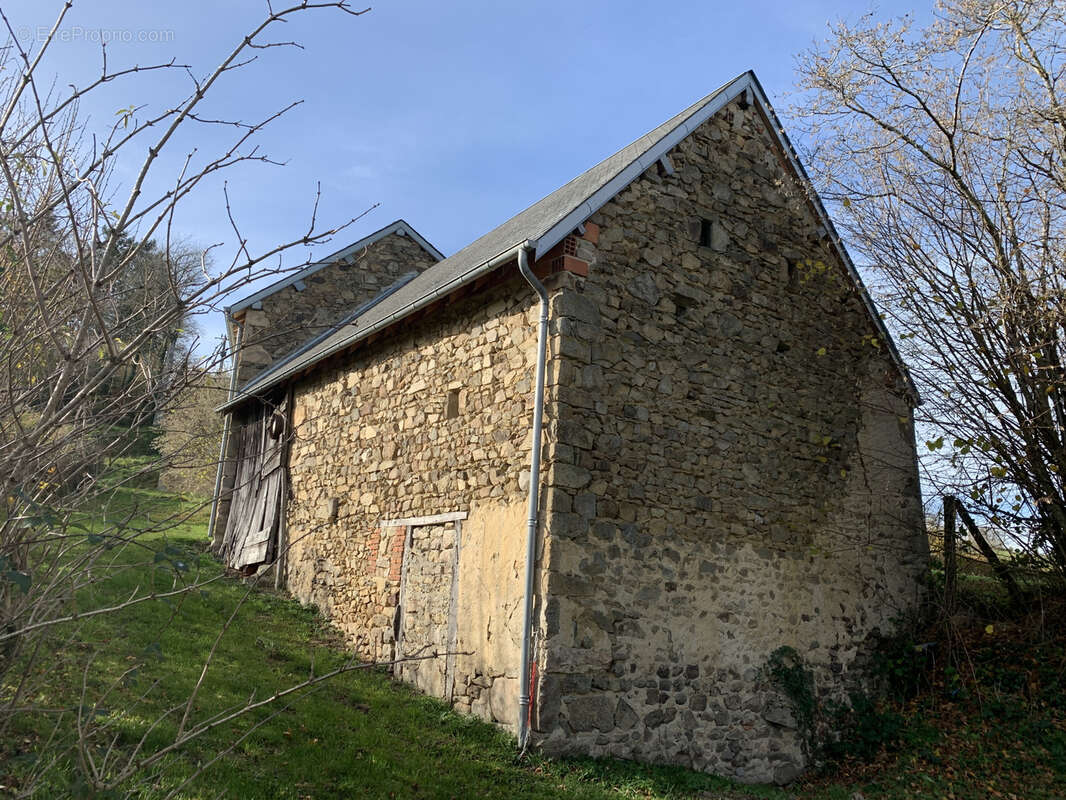 Maison à BUSSIERES