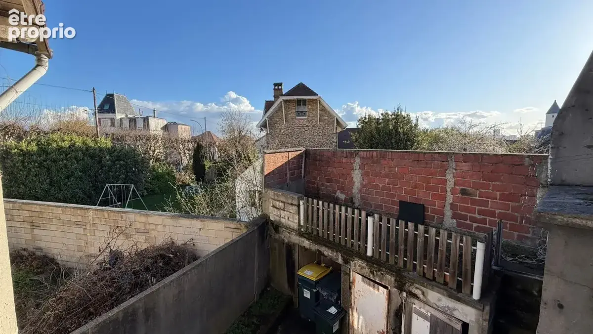 EXCLUSIVITE - bien d'investissement de type F2 --- A RENOVER - photo 3