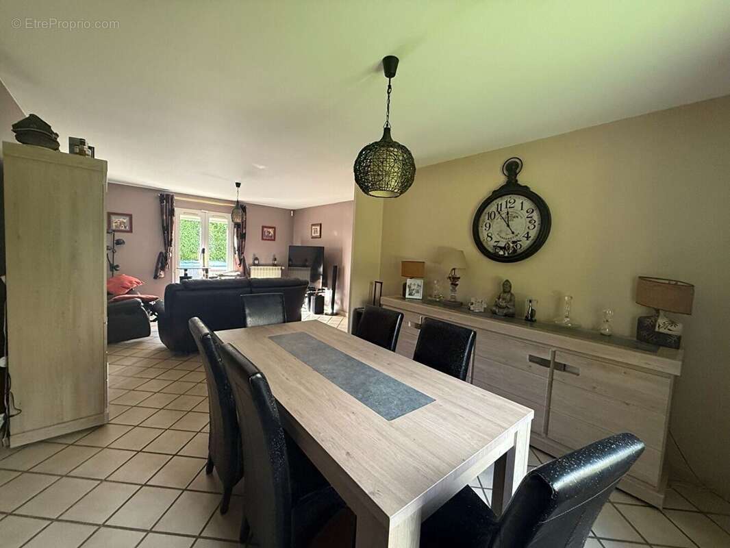 Maison Sainte Genevieve 6 pièce(s) 149 m2 A MOINS DE 11 KM DE BORNEL - photo 2
