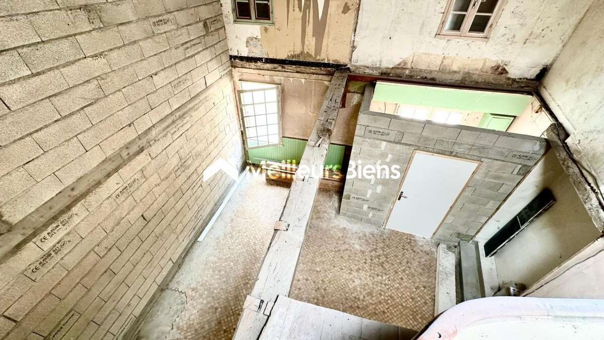 Appartement à LA CHAPELLE-DES-POTS
