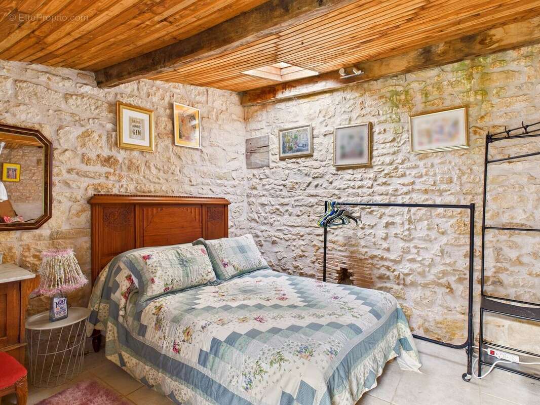 Maison à SAUZE-VAUSSAIS