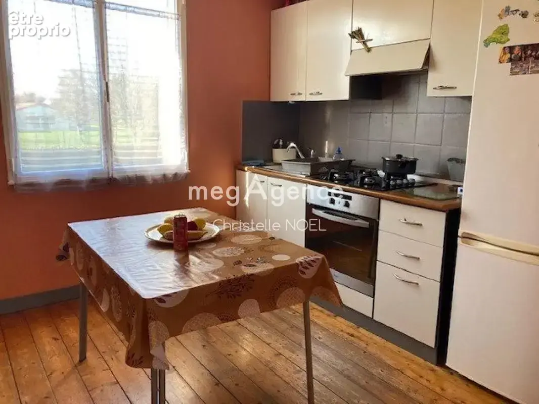 Maison avec rez de jardin,beau potentiel,centre de Luçon - photo 8