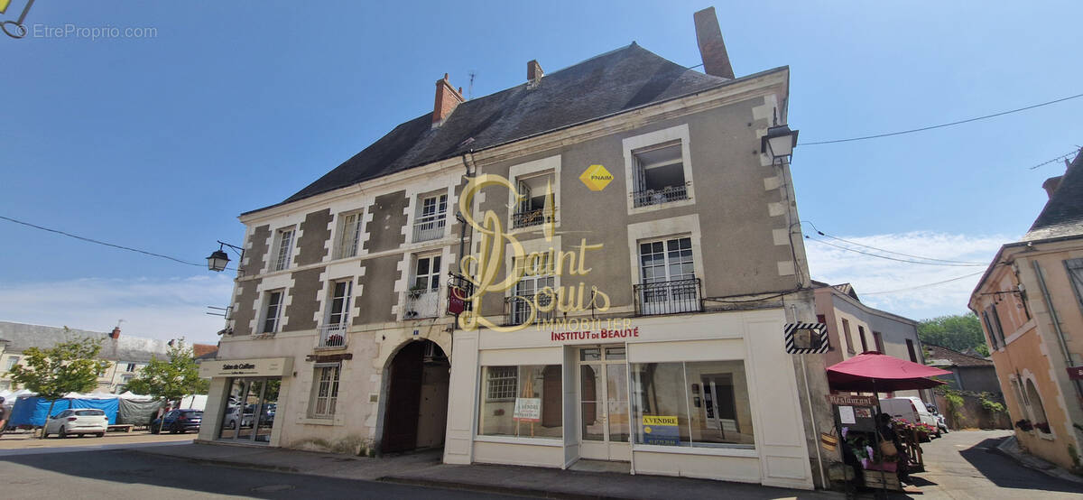 Immeuble de rapport 2 appartements 1 local commercial libre - photo 1