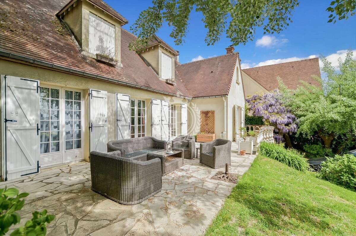 Maison à SAINT-LEU-LA-FORET
