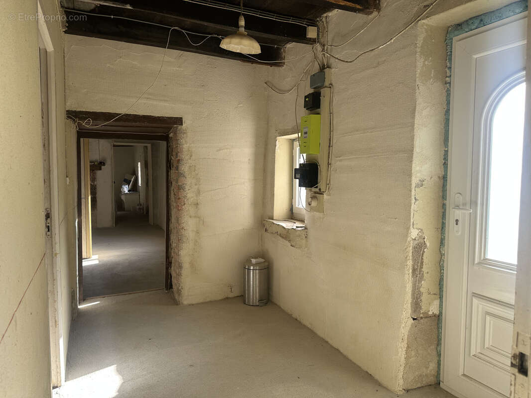 Maison de campagne sur 14 hectares à 280m du 1er voisin ! - photo 8