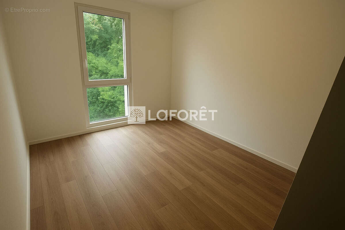 Appartement à CHENNEVIERES-SUR-MARNE