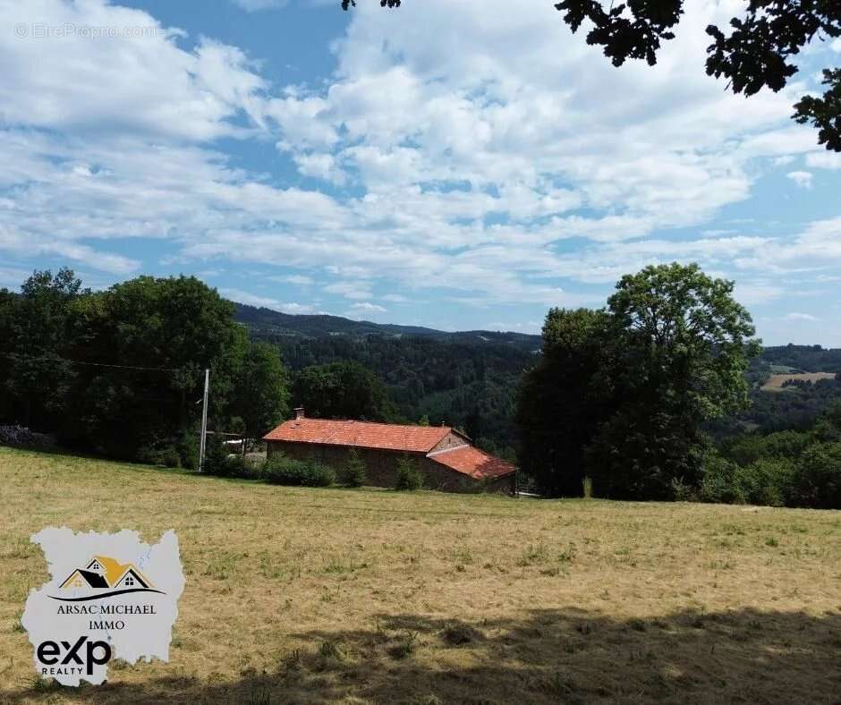 Maison à VERNET-LA-VARENNE