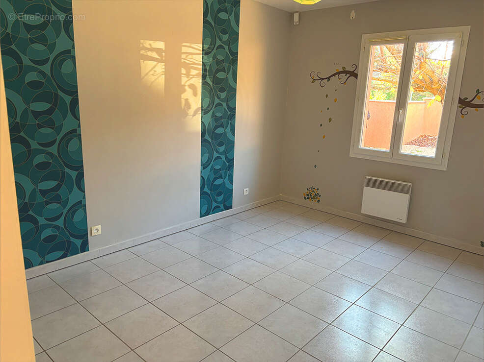 Maison à MALATAVERNE