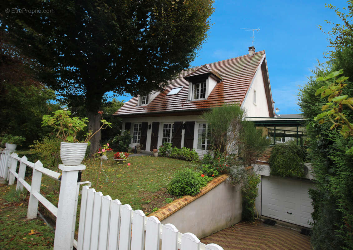 Maison à BOUSSY-SAINT-ANTOINE