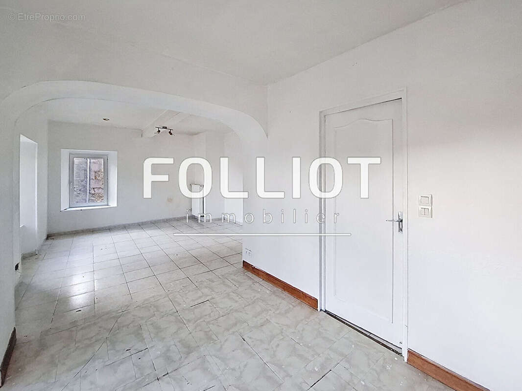 Appartement à MONTMARTIN-SUR-MER