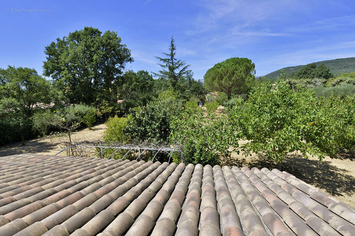 Maison à SAINT-CEZAIRE-SUR-SIAGNE