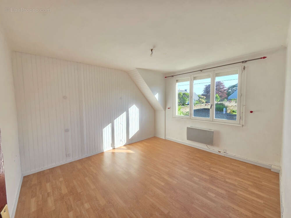 Maison à PLONEOUR-LANVERN