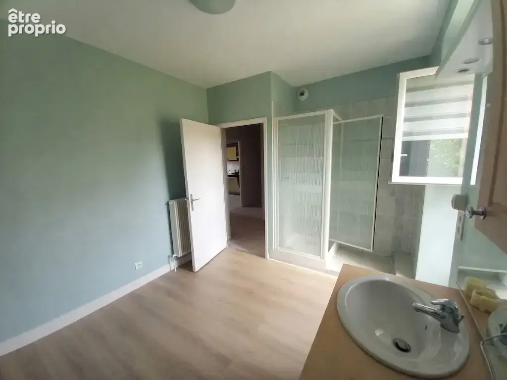 Millau   un bel appartement aux volumes généreux, lumineux et au calme - photo 4