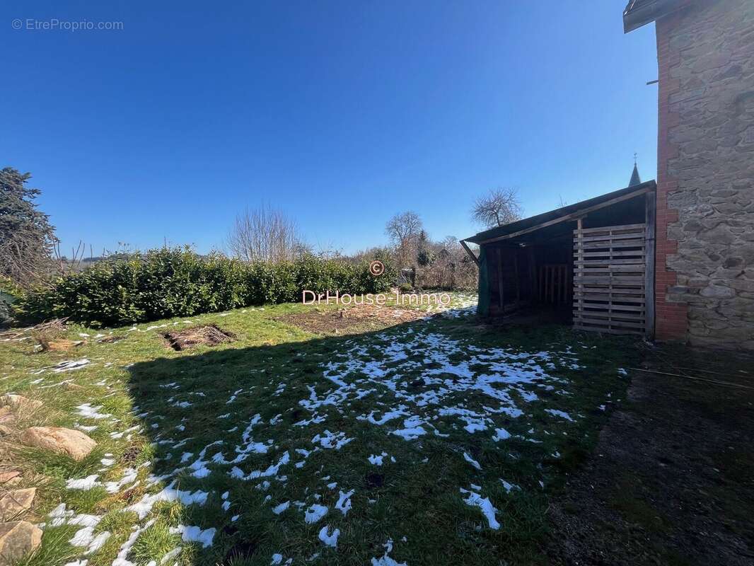 Maison à ROUSSILLON-EN-MORVAN
