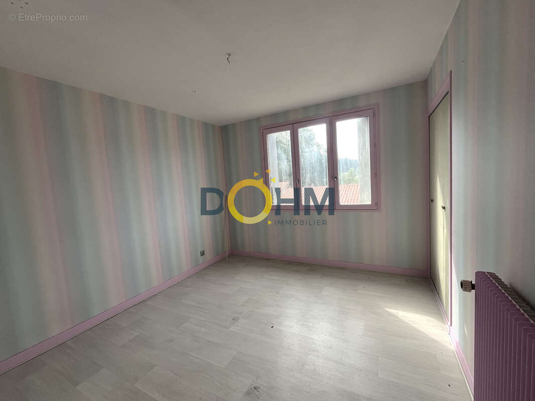 Commerce à USSON-EN-FOREZ