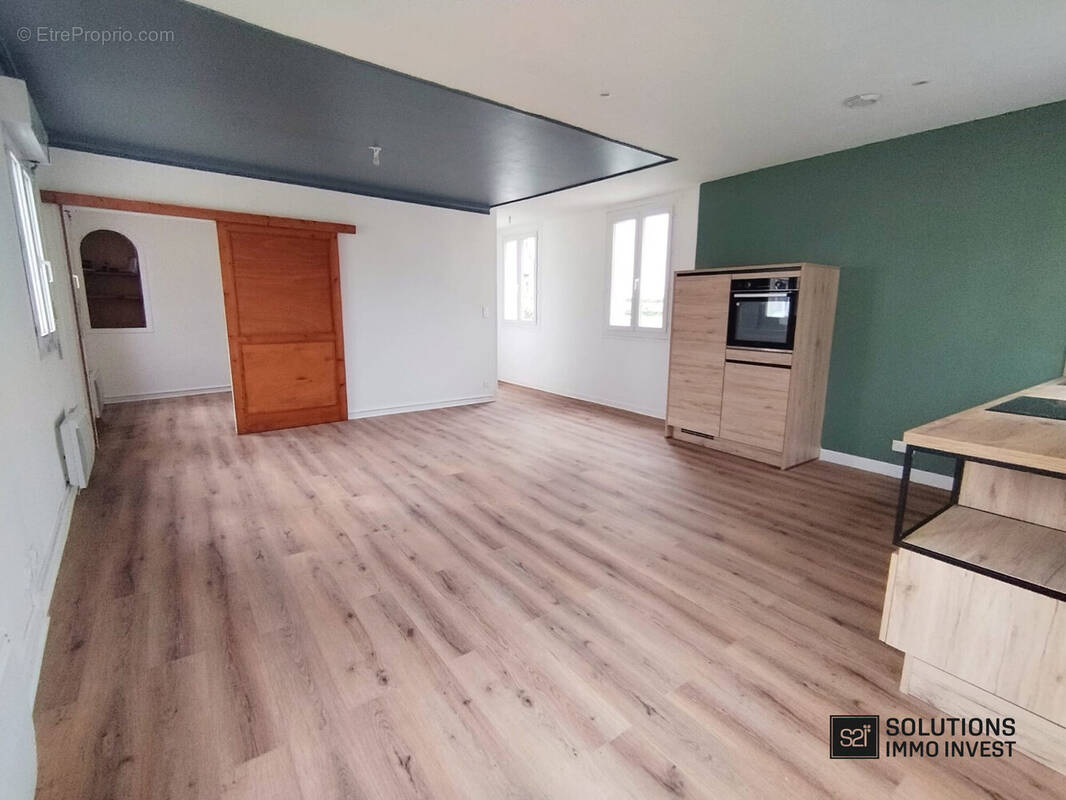 Appartement à PLOUNEVEZ-LOCHRIST