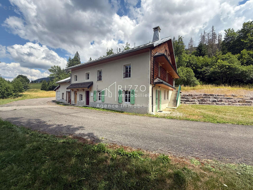 Maison à MIJOUX