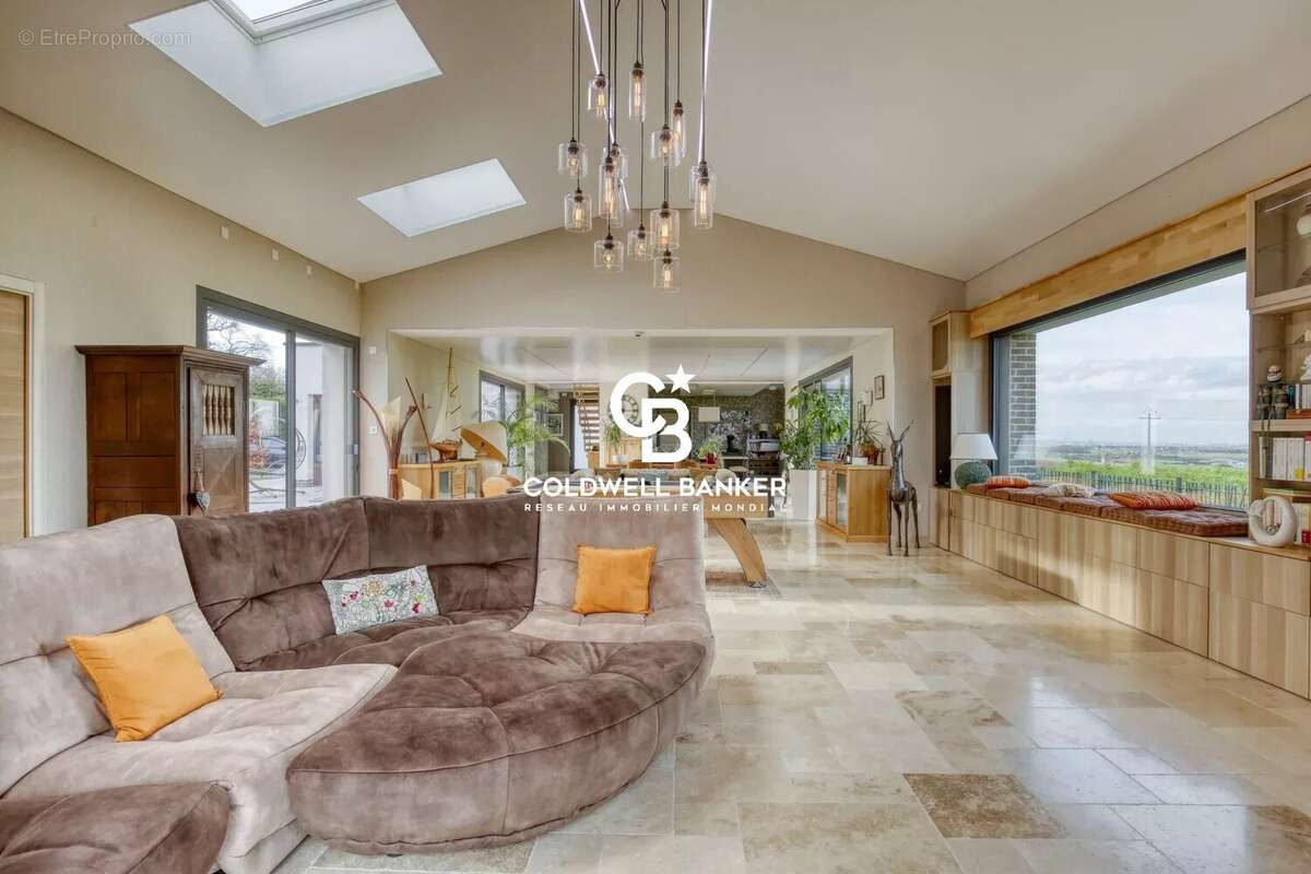 Maison à BLANGY-TRONVILLE