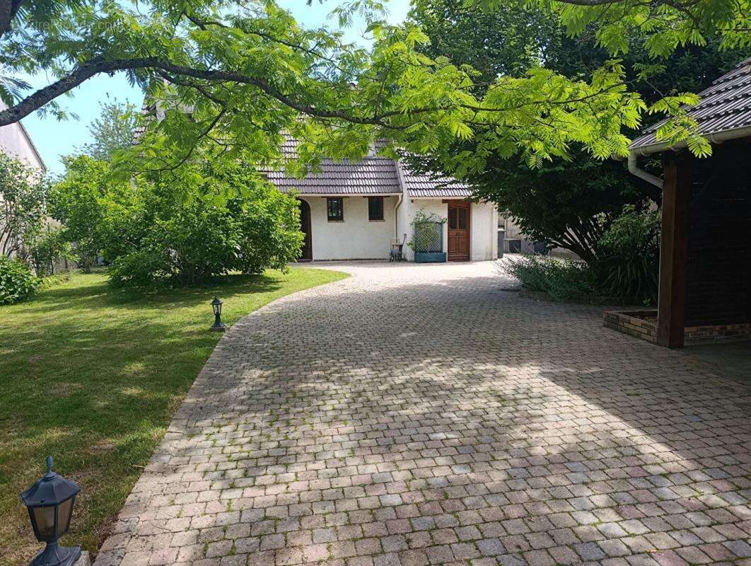 Maison Reau 170 m2 - photo 2