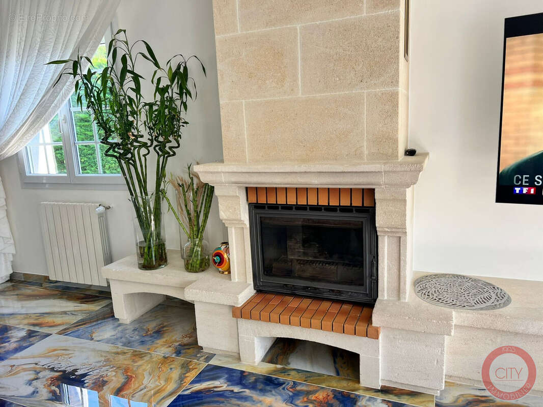 Maison à CARBON-BLANC