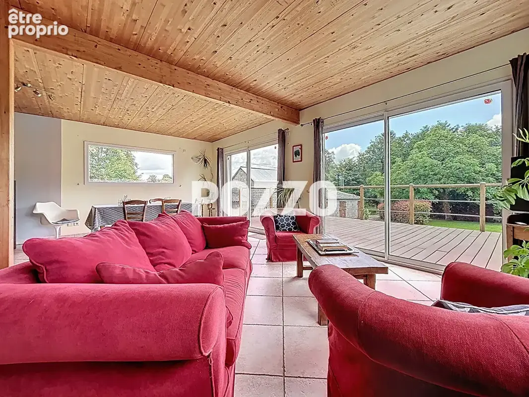 Propriété comprenant maison F4 en ossature bois, bâtiments avec 14 boxes , 10 ha de prairies et 2ha de bois - photo 3
