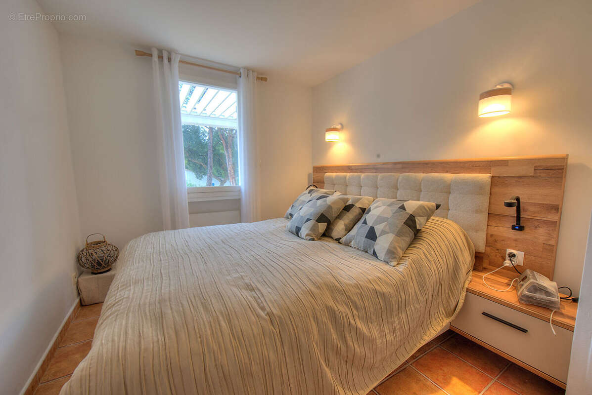 Appartement entièrement rénové Saint Raphael 2 pièce(s) 39 m2 - photo 4