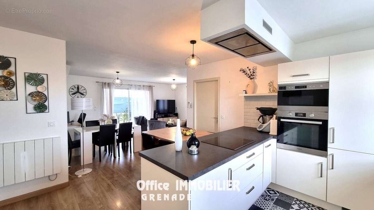 Maison à GRENADE