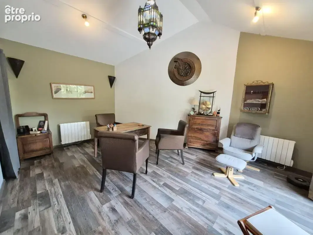 Commerce 36 m² à vendre à Neuville-Les-Dames (01400) - photo 3