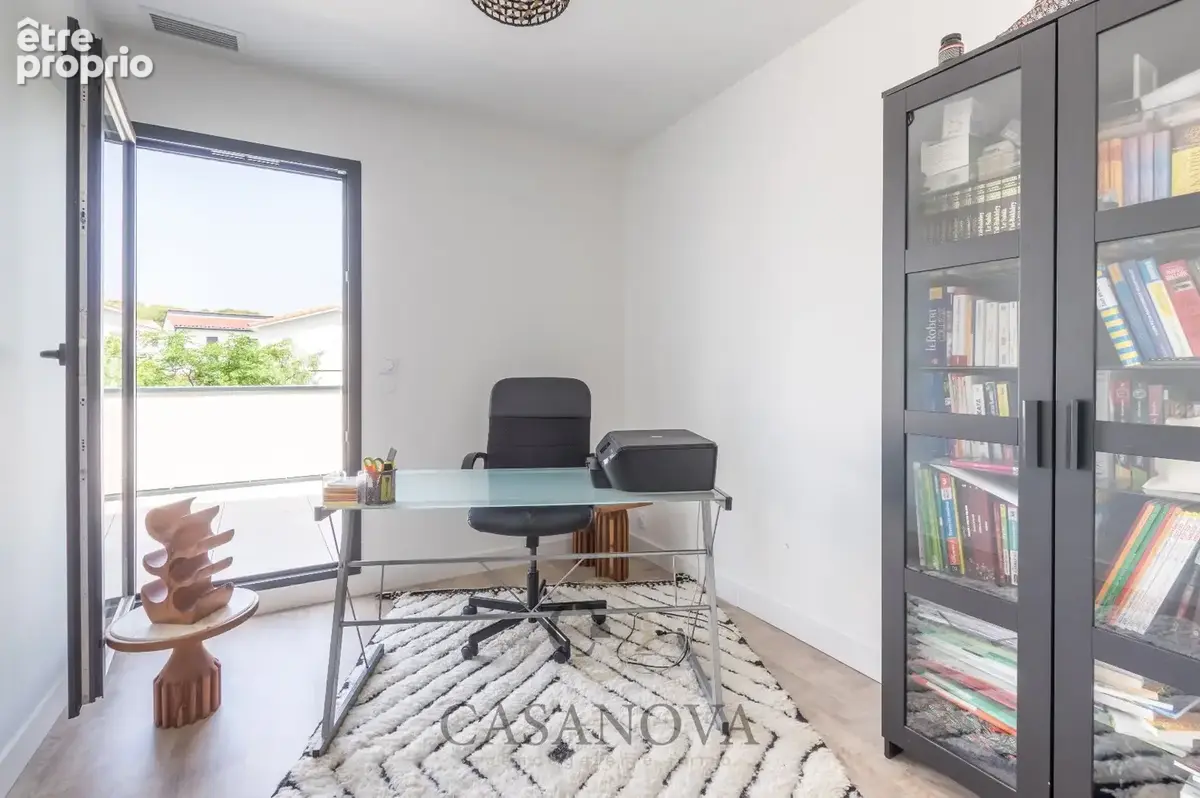 Montpellier Nord Villa contemporaine à Castelnau-le-Lez, 4 chambres, piscine, garage et bureau, proche tram - photo 15