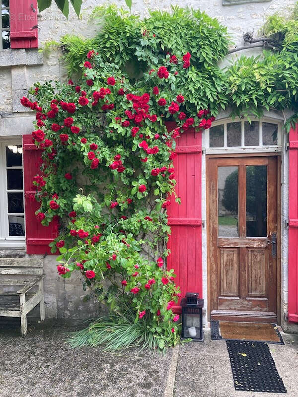 Maison à POULLIGNAC