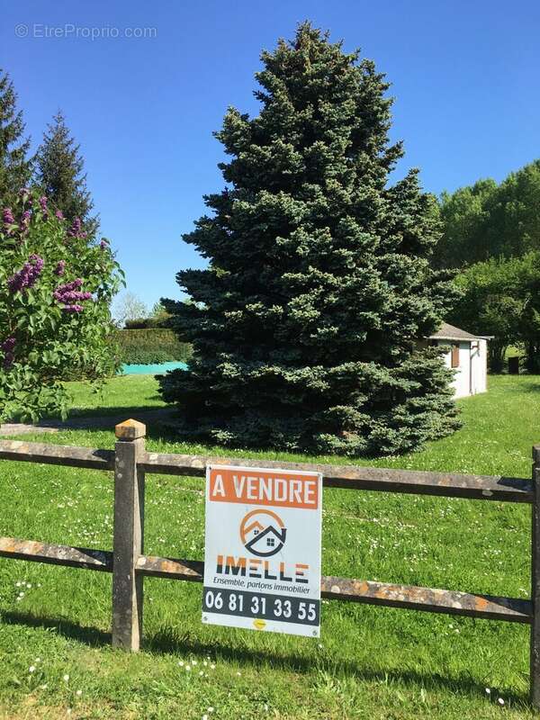 Terrain à SAINT-MAIXENT