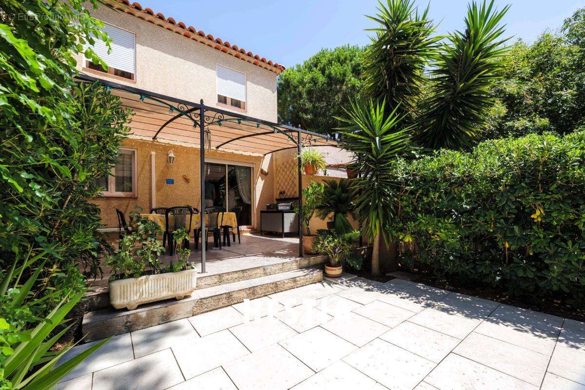 La Couronne – Maison T4 avec extérieur, garage et plage à pied - photo 2