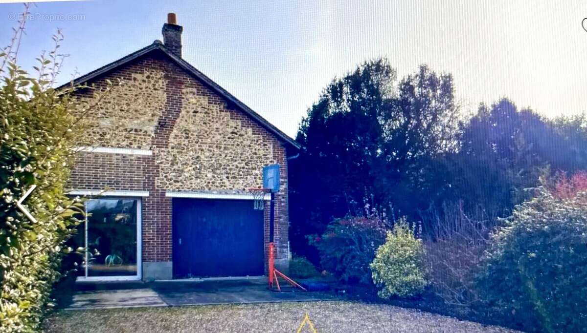 Maison 315 m² à Evreux  - photo 6
