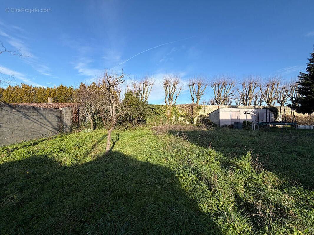 Terrain à ROCHEFORT