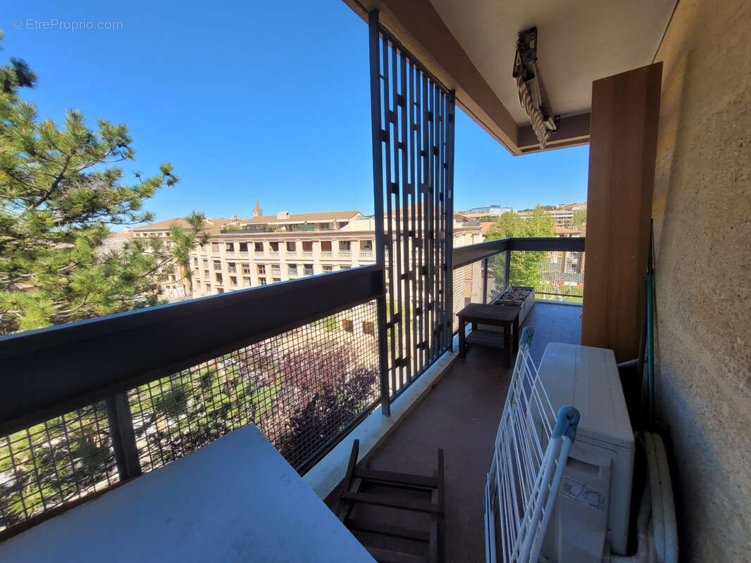 Appartement à AIX-EN-PROVENCE