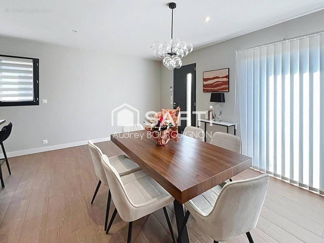 Photo 1 - Maison à MALEMORT-DU-COMTAT