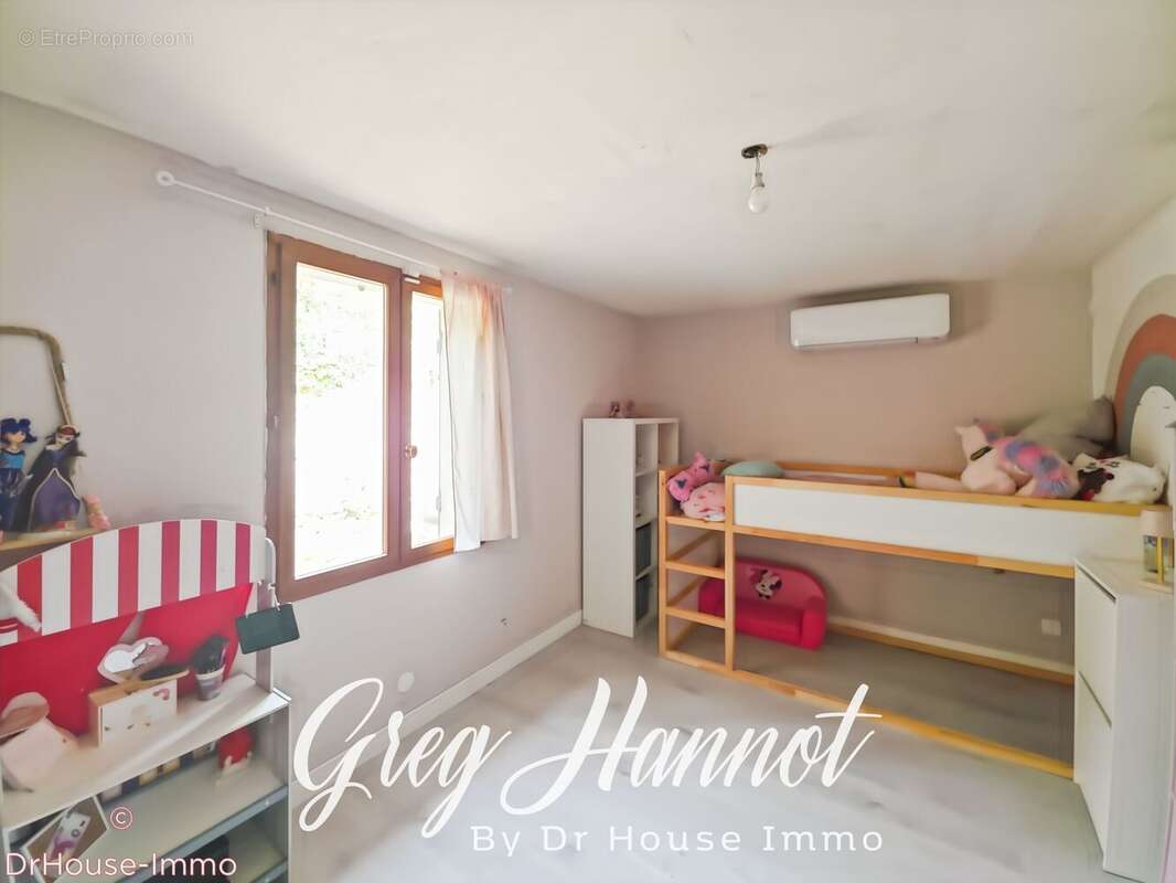 Maison 88 m² à Sainte-Anastasie-Sur-Issole  - photo 62